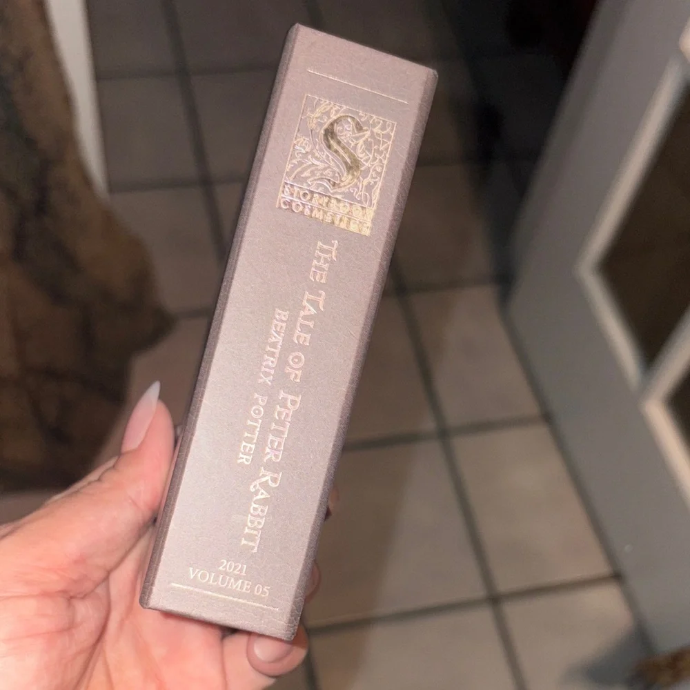 Storybook Cosmetics ‘The Tale of Peter Rabbit' Book Lipstick and Eyeshadow NEW